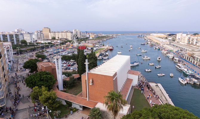 Paroisse de Sant Nicolau de Bari dans le quartier maritime du Grau